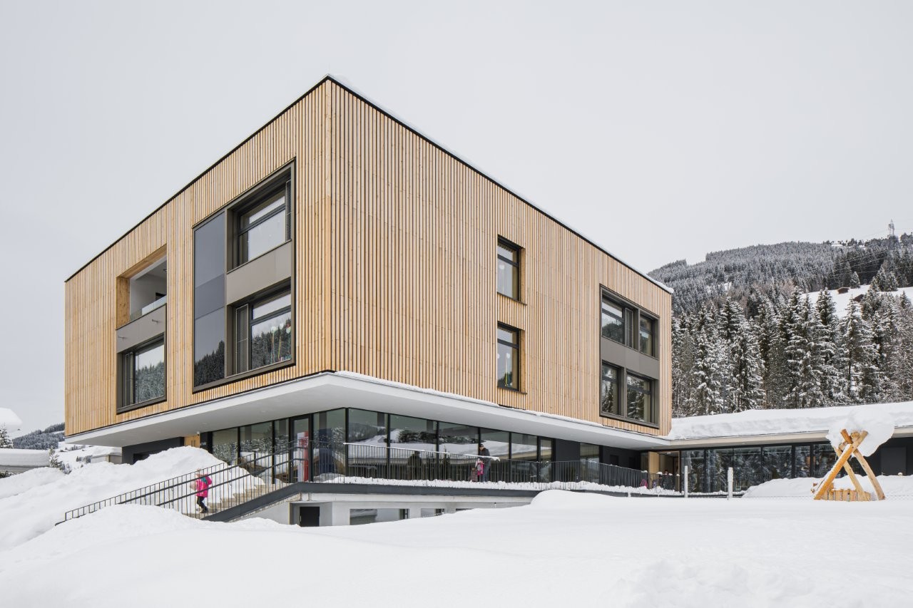 Bildungszentrum im Winter